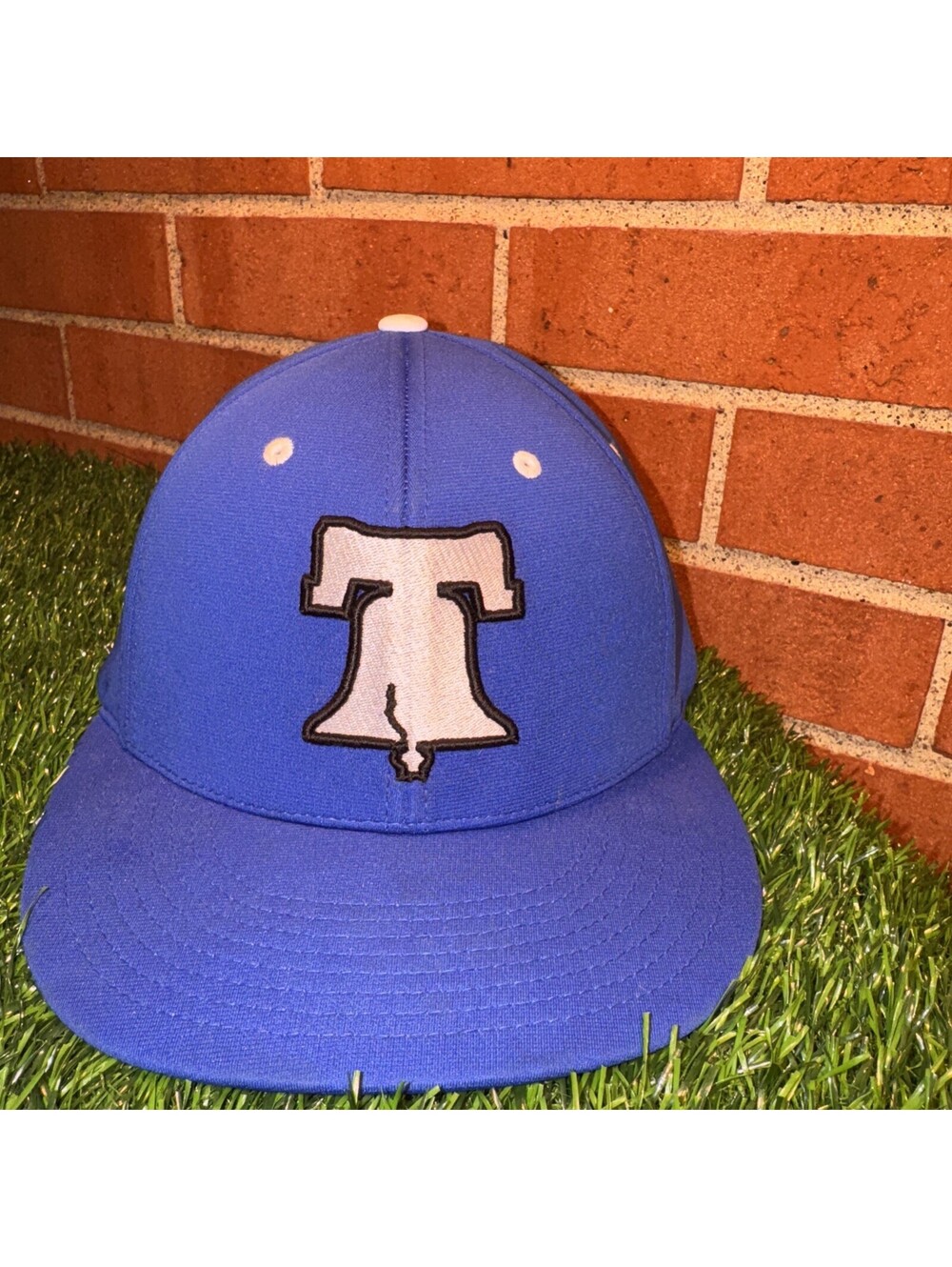 Philadelphia Phillies Liberty Bell Steak ‘EM-Up Blue Cap FlexFit Size S/M Hat